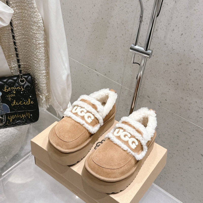 UGG Casual Shoes
